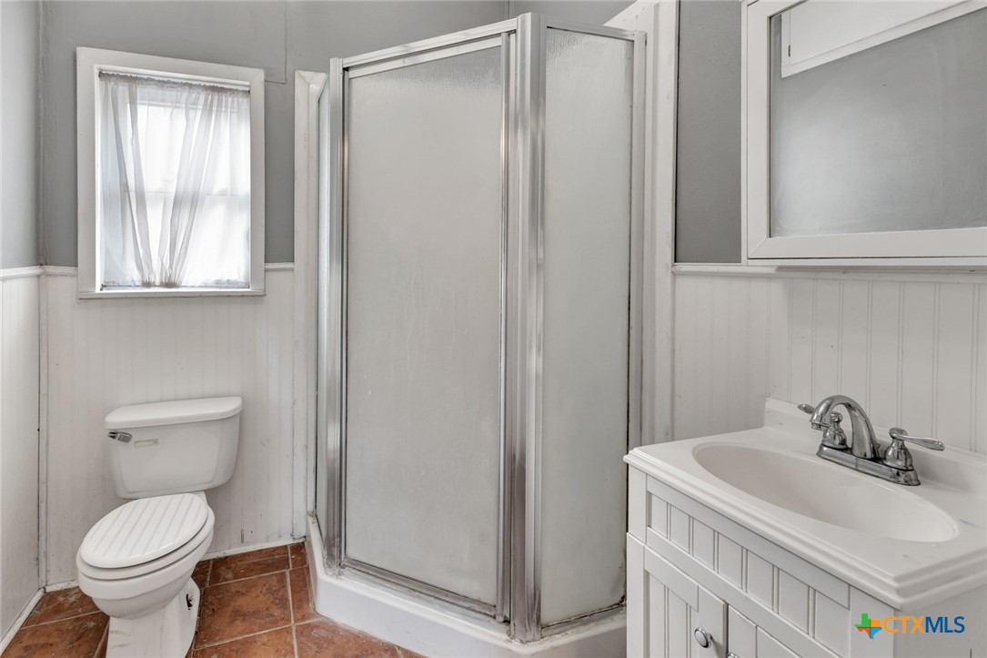 214 Hubbard Street Property Photo 13