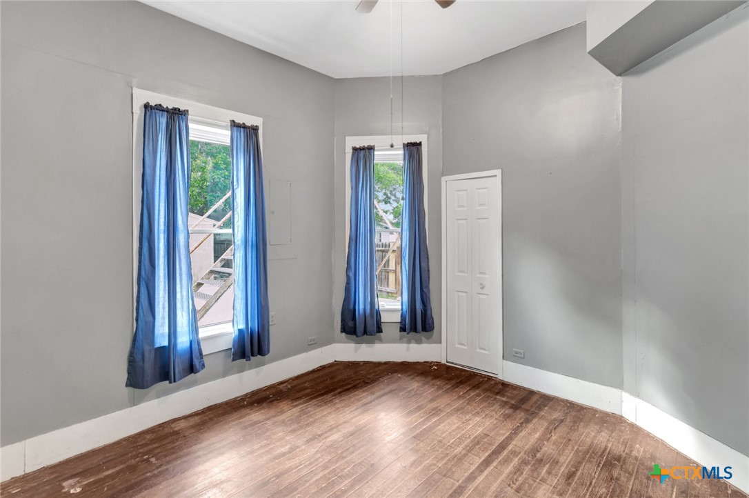 214 Hubbard Street Property Photo 14