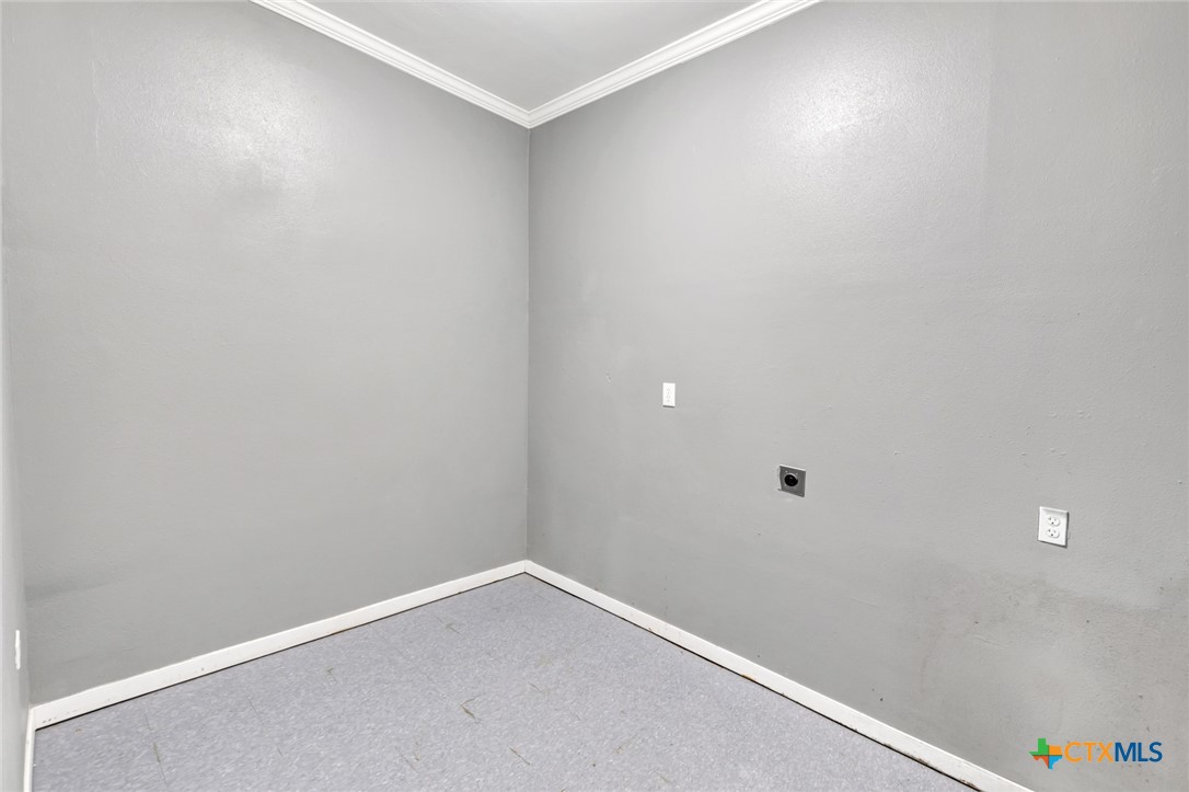 214 Hubbard Street Property Photo 23