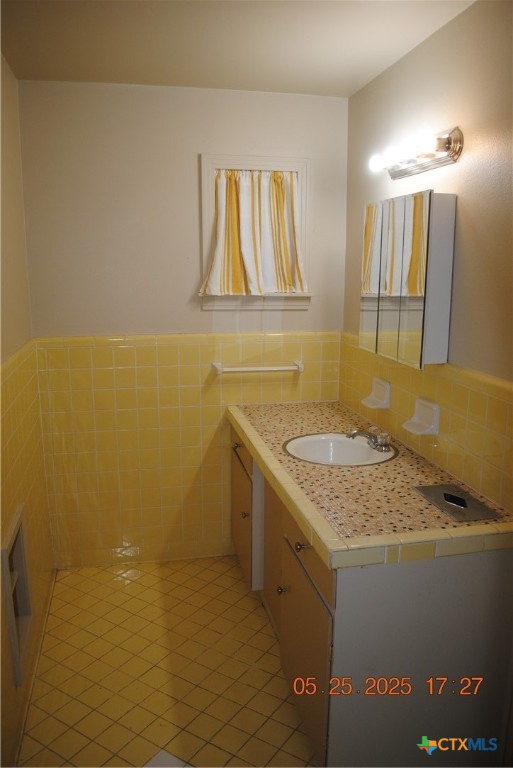 106 E Young Avenue Property Photo 9