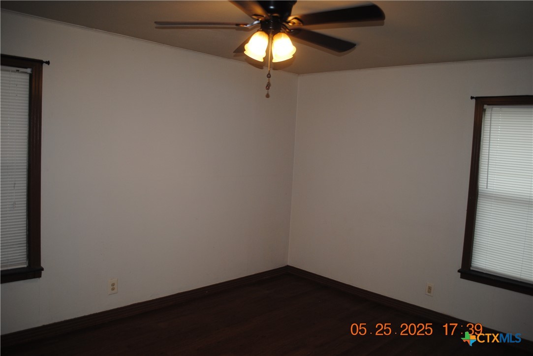 106 E Young Avenue Property Photo 16