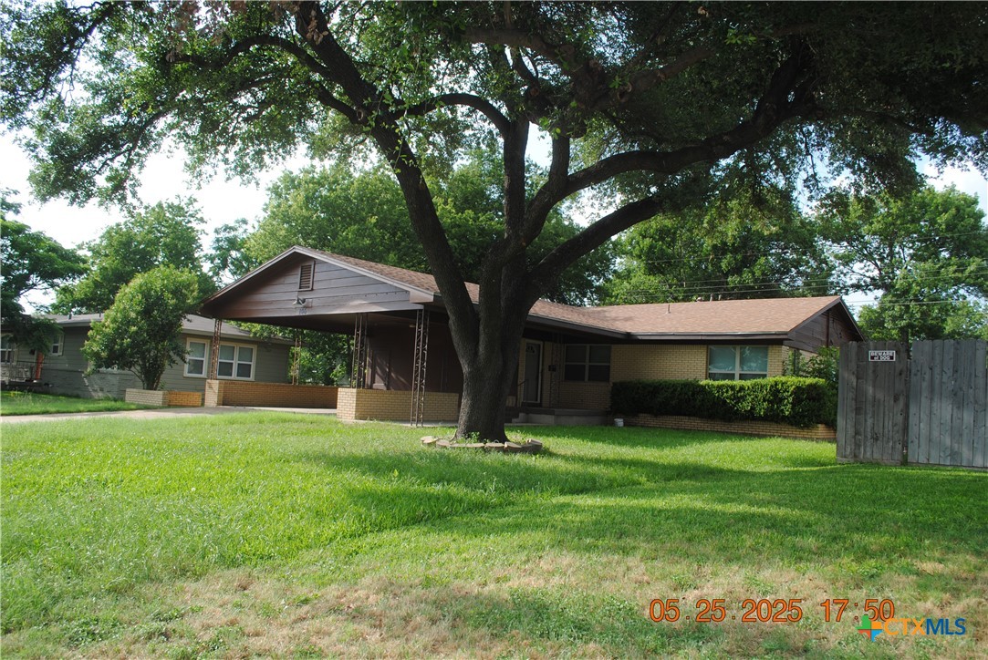 106 E Young Avenue Property Photo 25
