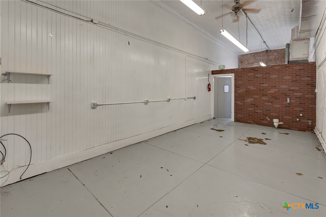 136 E Main Street Property Photo 11