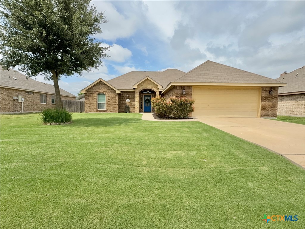 416 Coventry Drive Property Photo 1