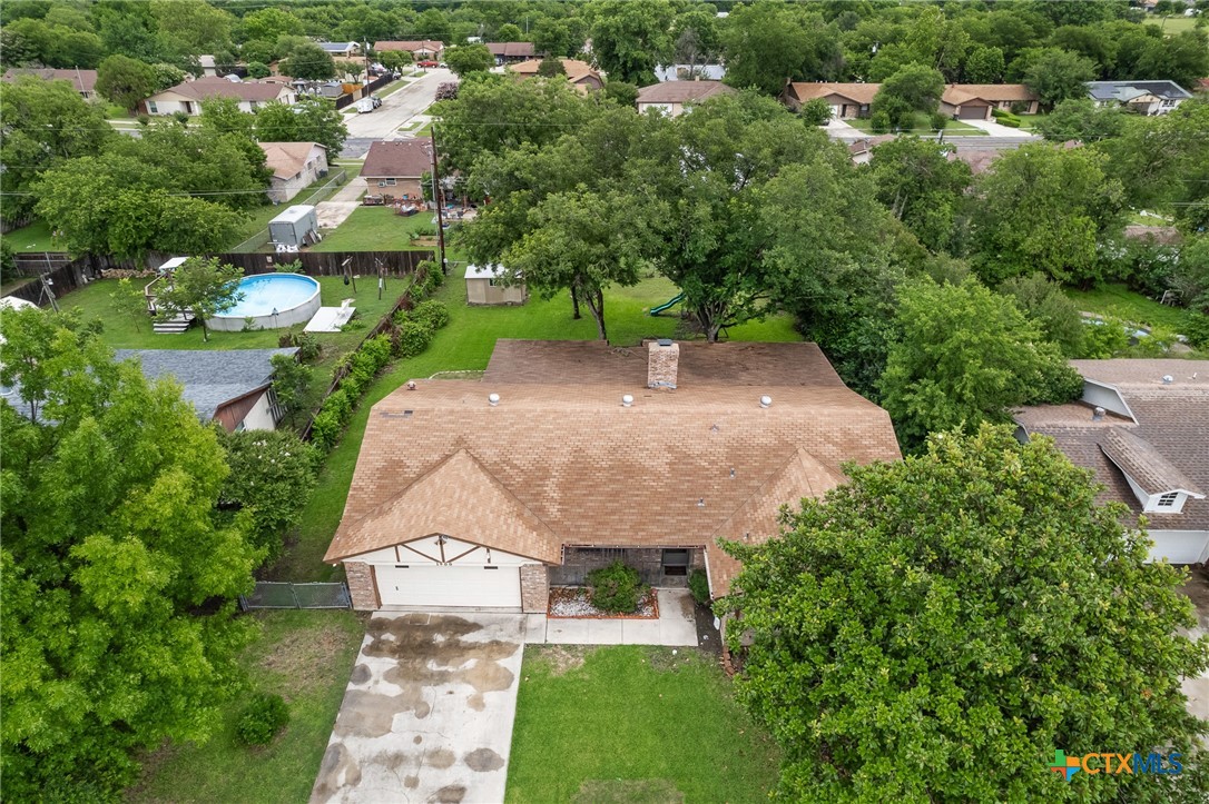 1900 Bundrant Drive Property Photo 4