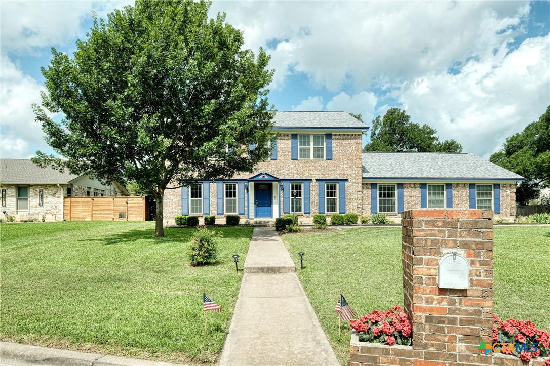 1604 W Creek Loop Property Photo 1