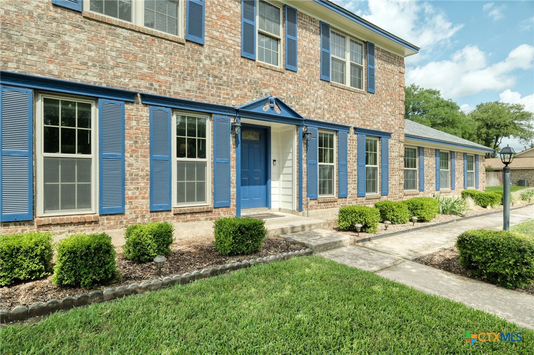 1604 W Creek Loop Property Photo 4