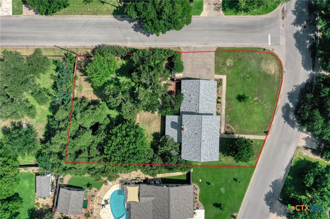 1604 W Creek Loop Property Photo 32