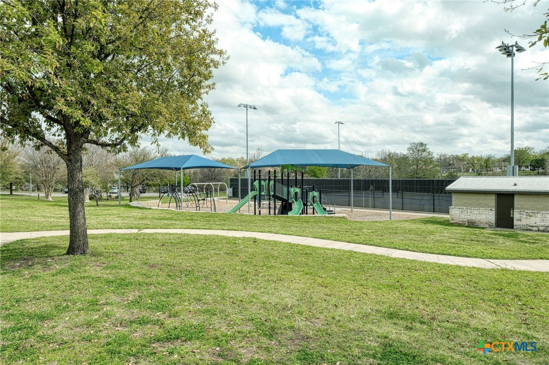 1604 W Creek Loop Property Photo 43