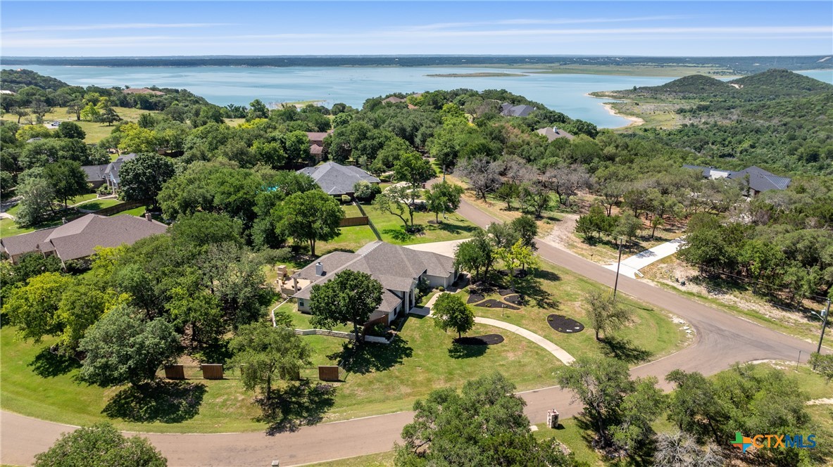 4340 Lago Vista Drive