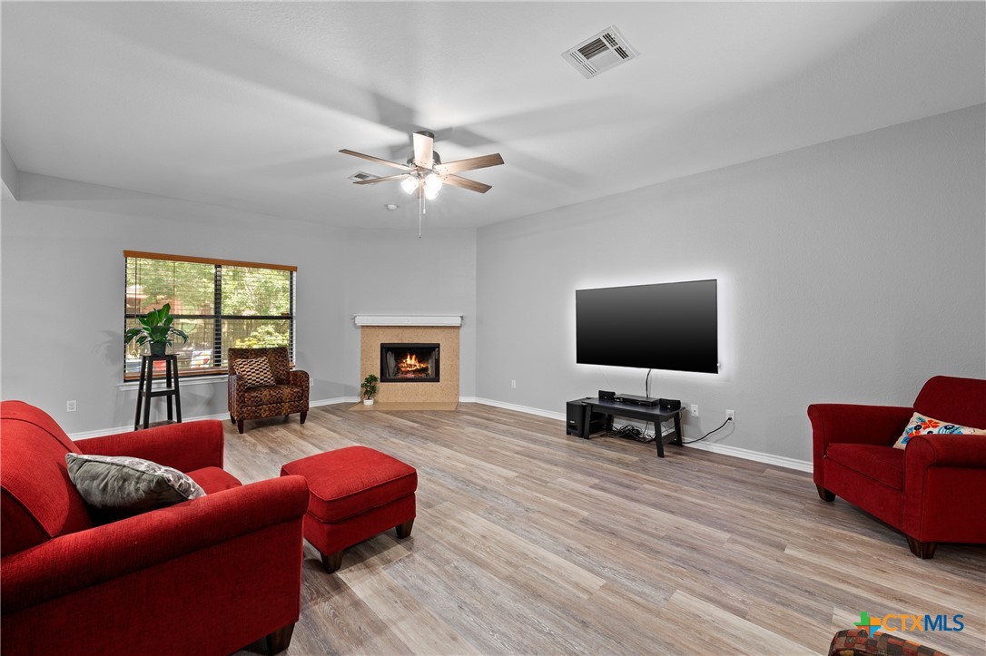 214 N 10th Street Property Photo 5