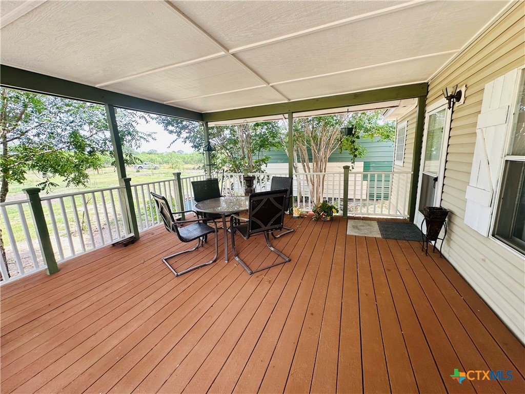 341 Lakecreek Drive Property Photo 3