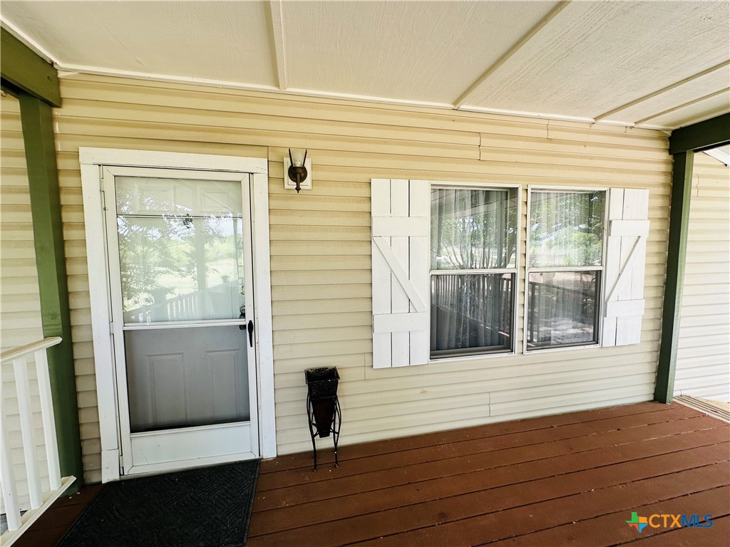 341 Lakecreek Drive Property Photo 4