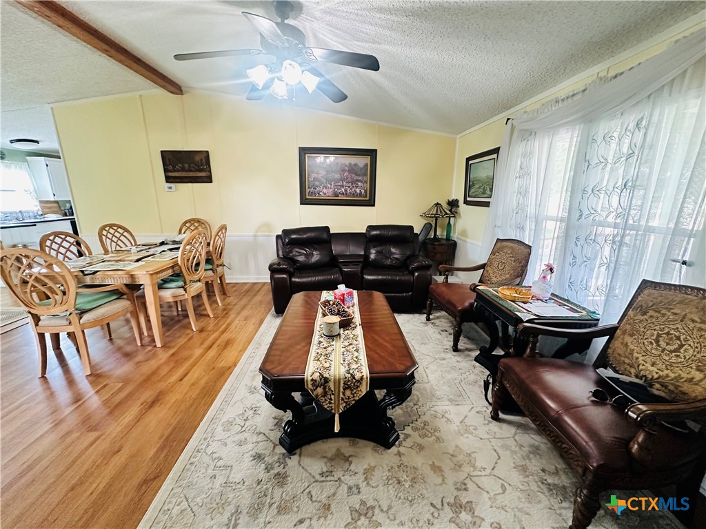 341 Lakecreek Drive Property Photo 6