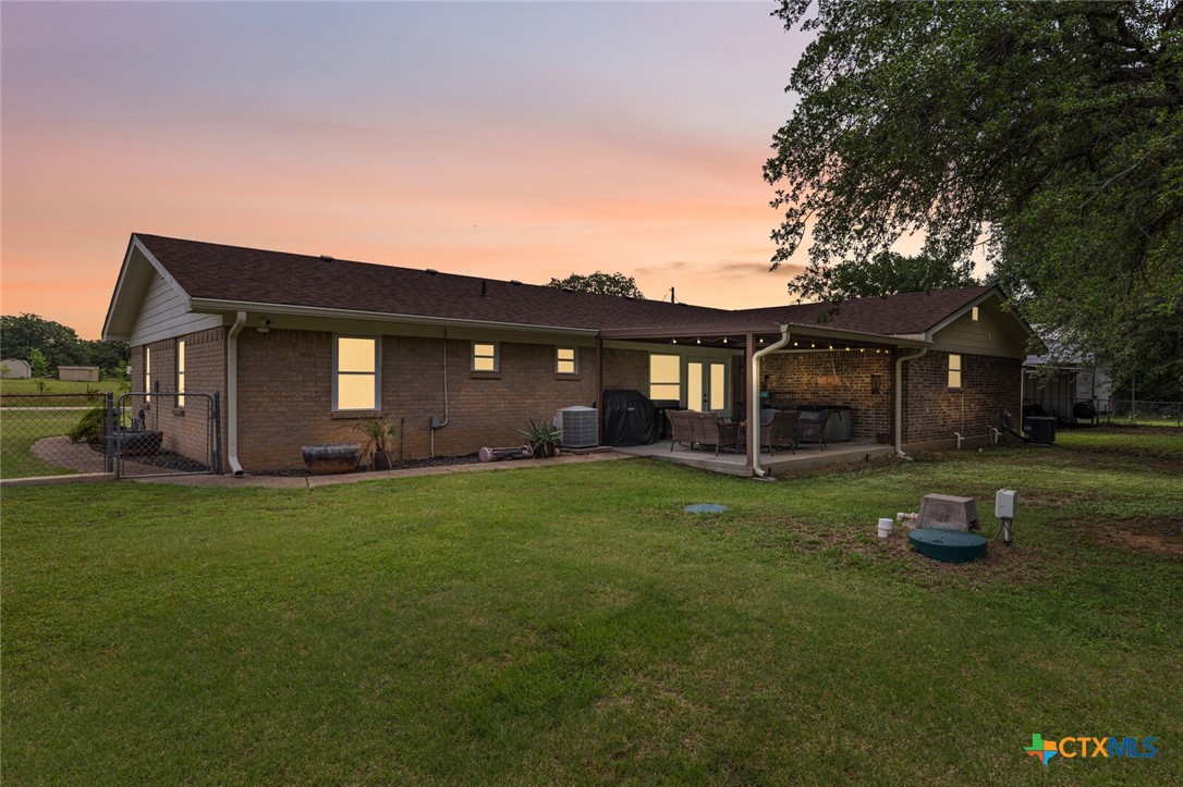 108 Oak Hill Loop Property Photo 2