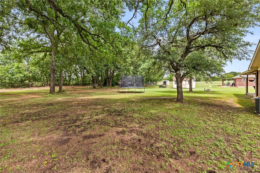 108 Oak Hill Loop Property Photo 10