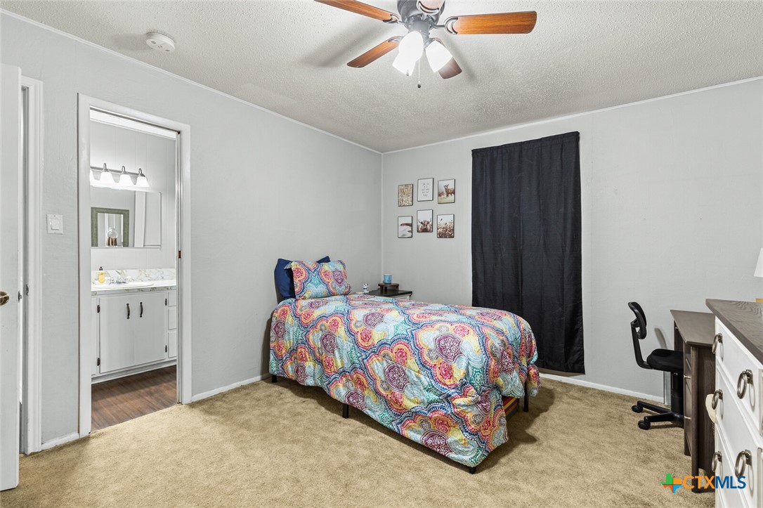 108 Oak Hill Loop Property Photo 35