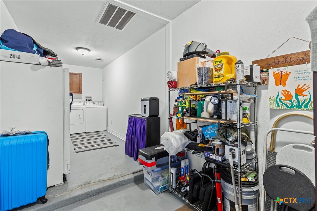 108 Oak Hill Loop Property Photo 39