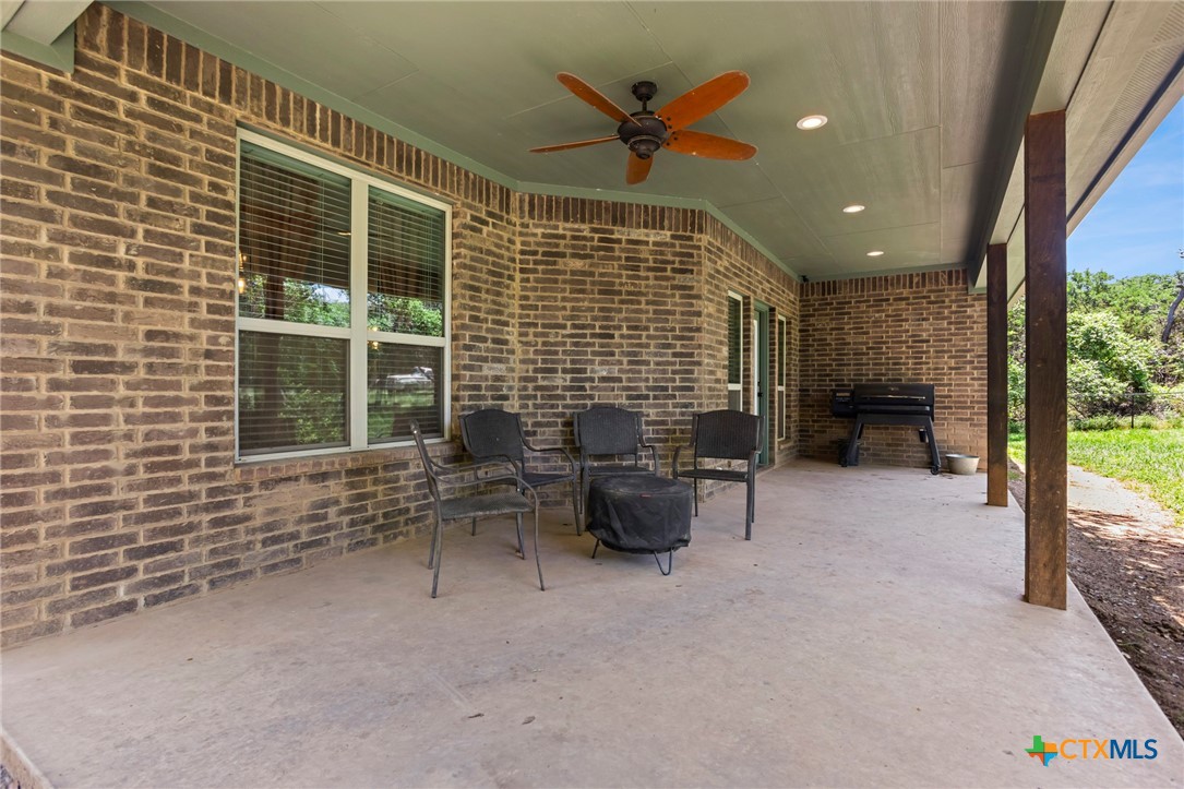 5562 Denmans Loop Property Photo 15