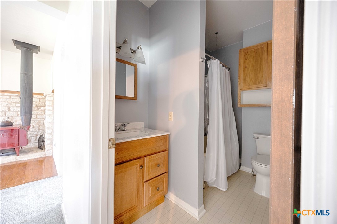 3814 Maeker Road Property Photo 17