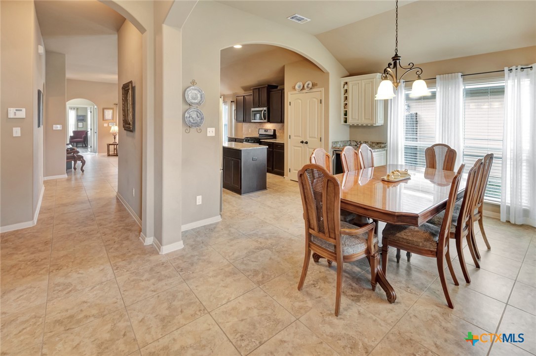 106 Cobble Stone Court Property Photo 3