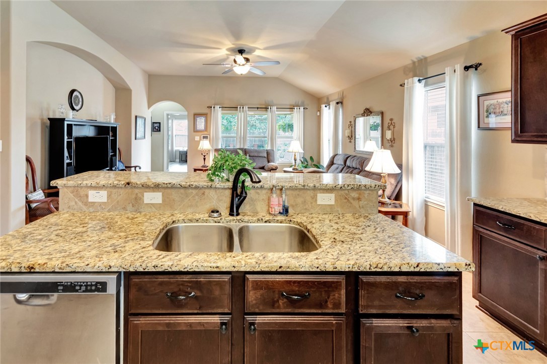 106 Cobble Stone Court Property Photo 10