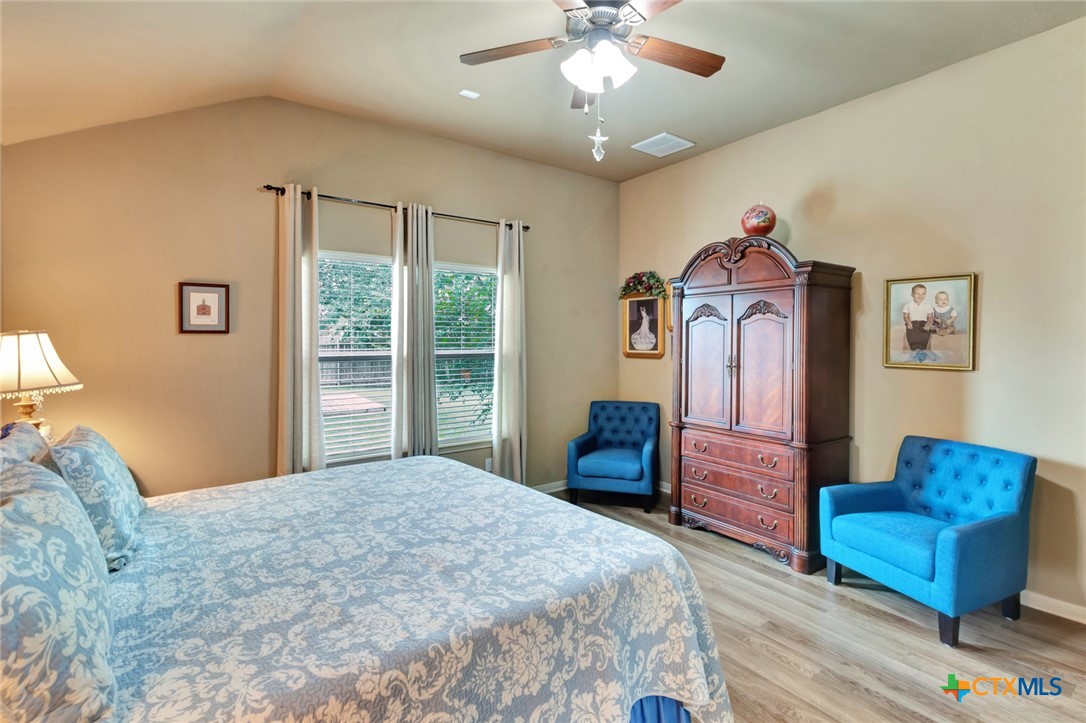 106 Cobble Stone Court Property Photo 23