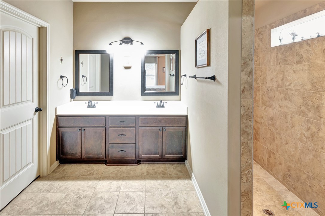 106 Cobble Stone Court Property Photo 24