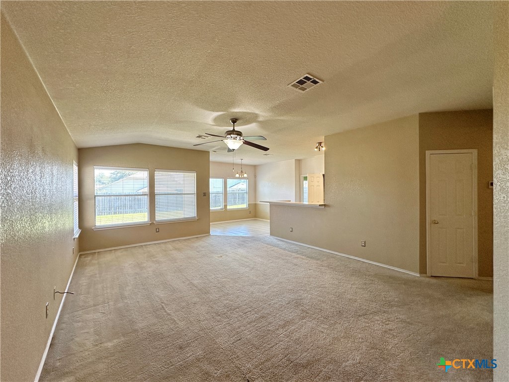4609 Golden Gate Drive Property Photo 6