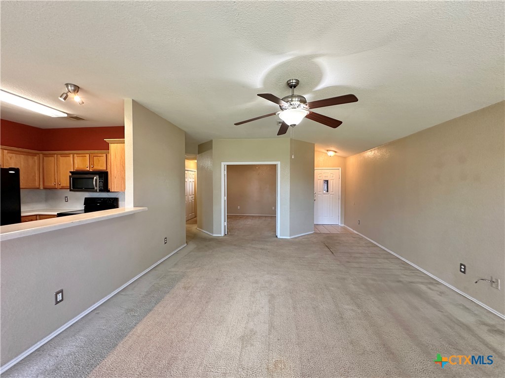 4609 Golden Gate Drive Property Photo 9