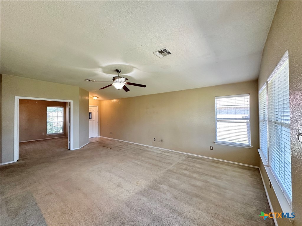 4609 Golden Gate Drive Property Photo 10