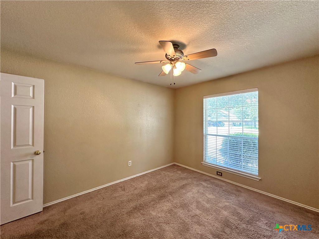 4609 Golden Gate Drive Property Photo 35
