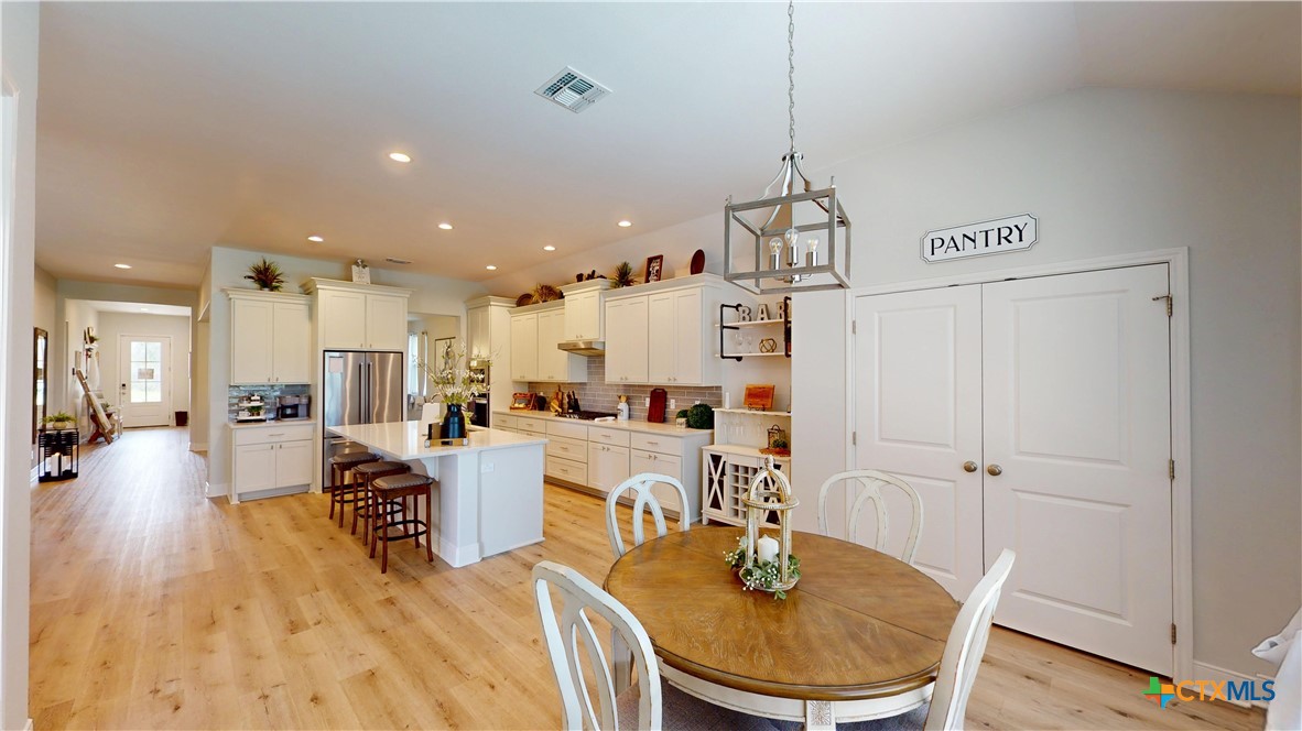 107 Chisholm Trail Property Photo 11