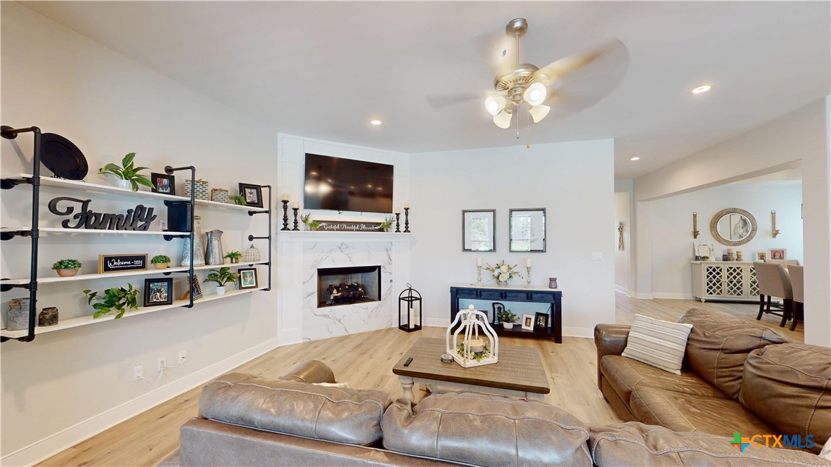 107 Chisholm Trail Property Photo 16