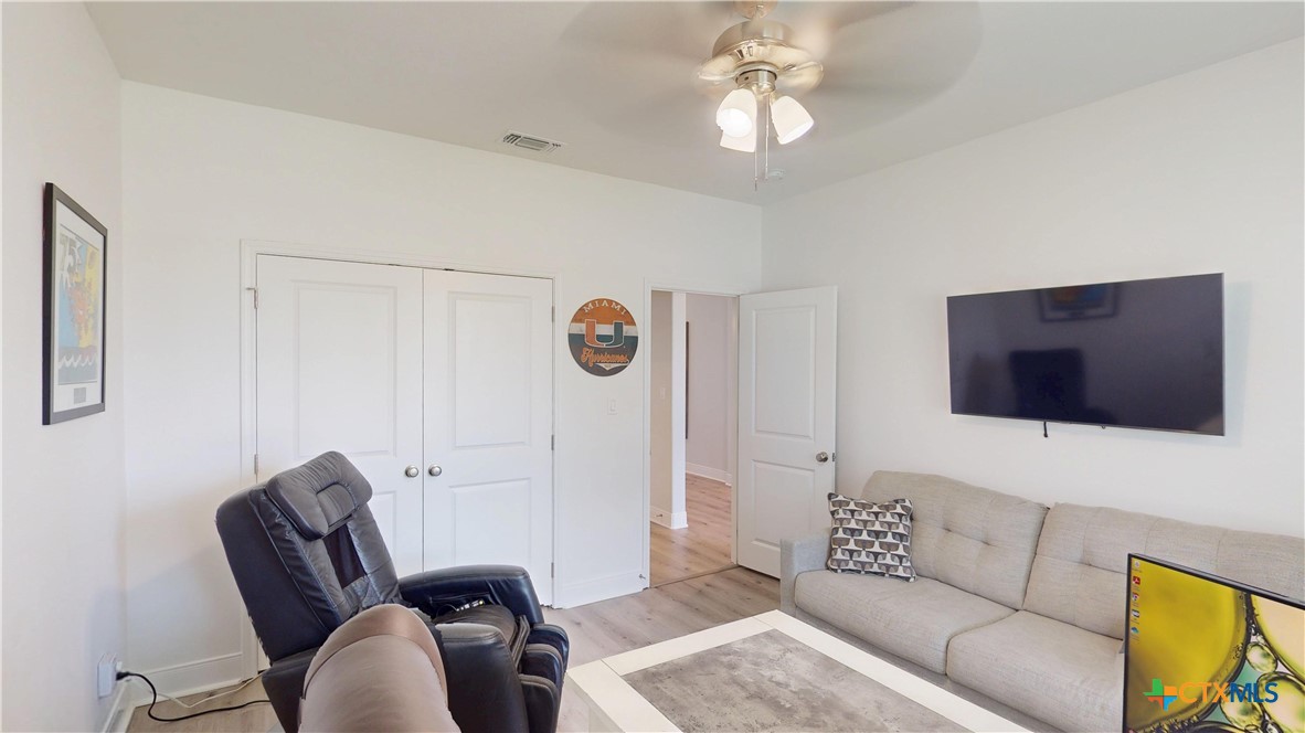 107 Chisholm Trail Property Photo 26