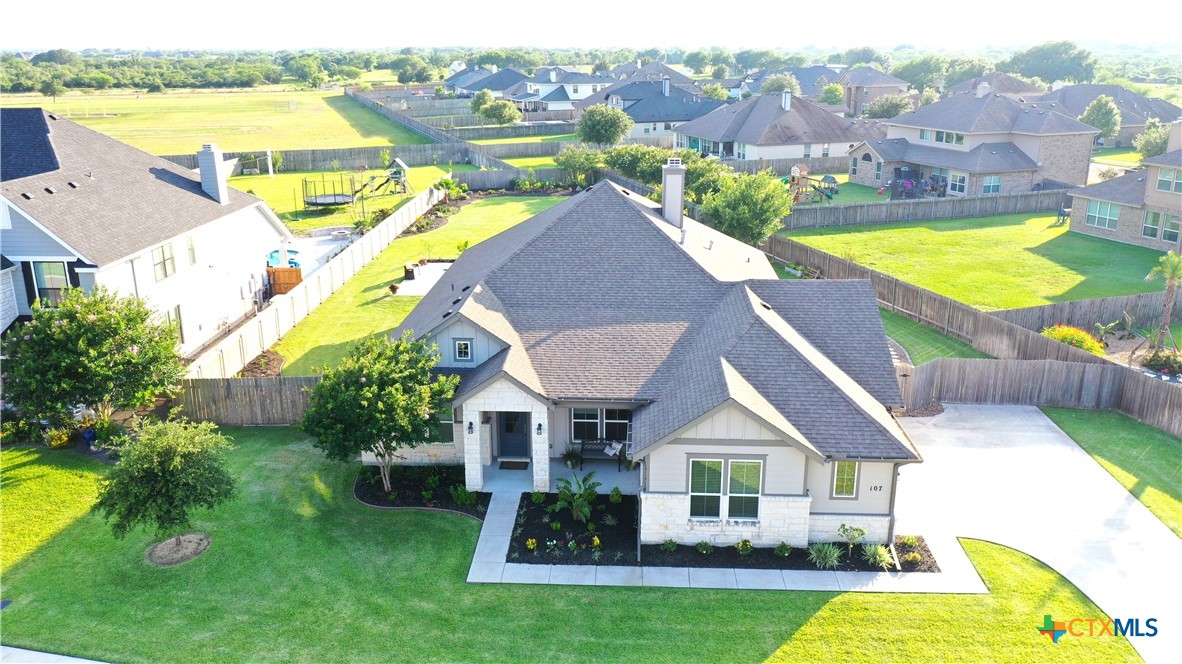 107 Chisholm Trail Property Photo 35