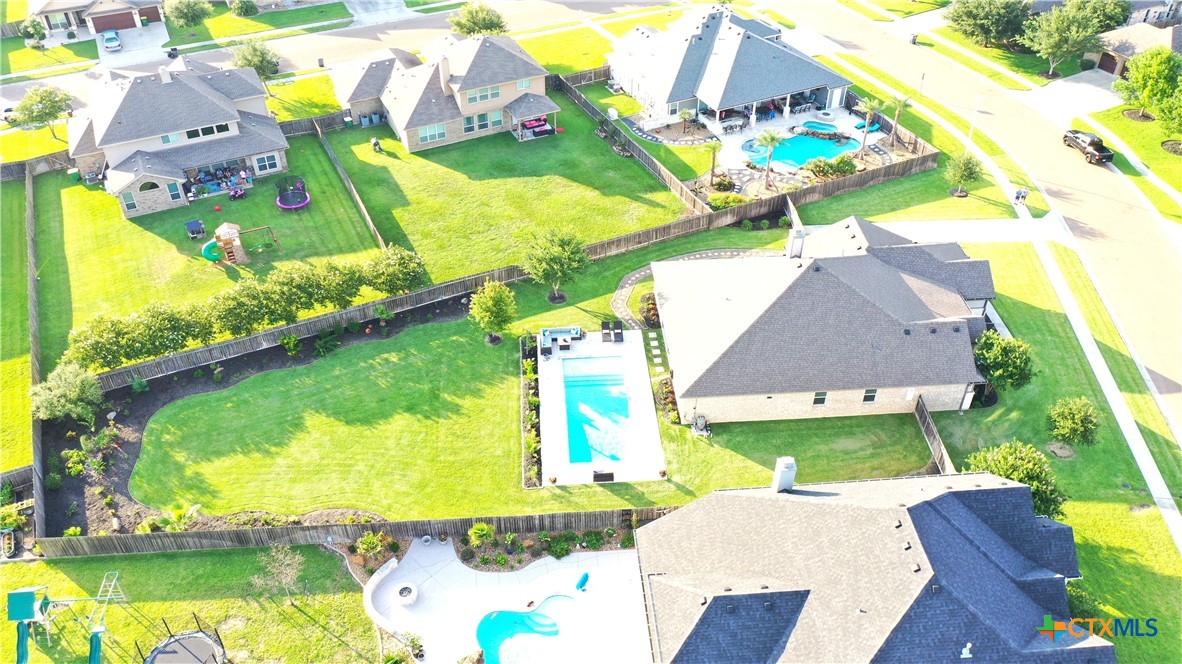 107 Chisholm Trail Property Photo 42
