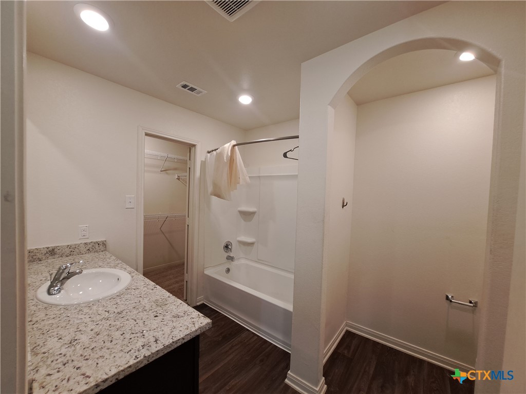 3885 Northaven Trail Property Photo 9