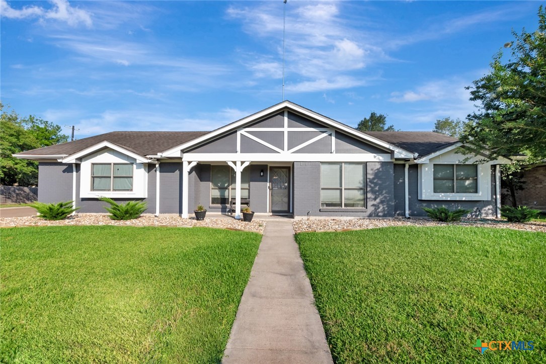 1407 Plantation Road Property Photo 2