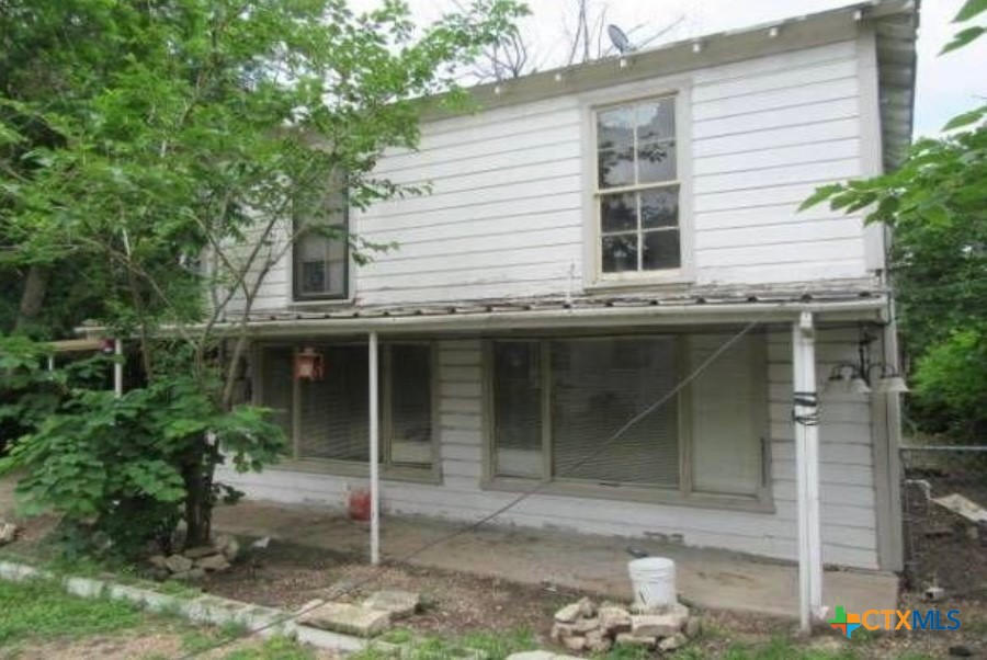 1310 & 1310 1/2 S 39th Street Property Photo 2