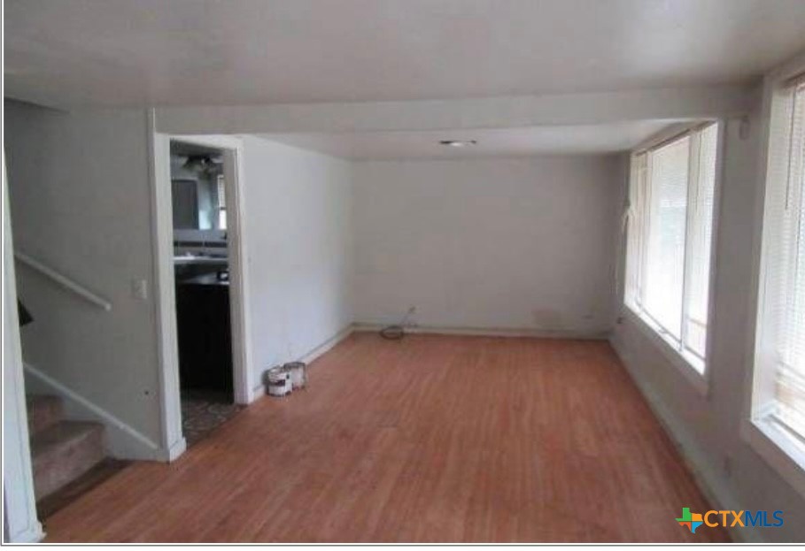 1310 & 1310 1/2 S 39th Street Property Photo 6