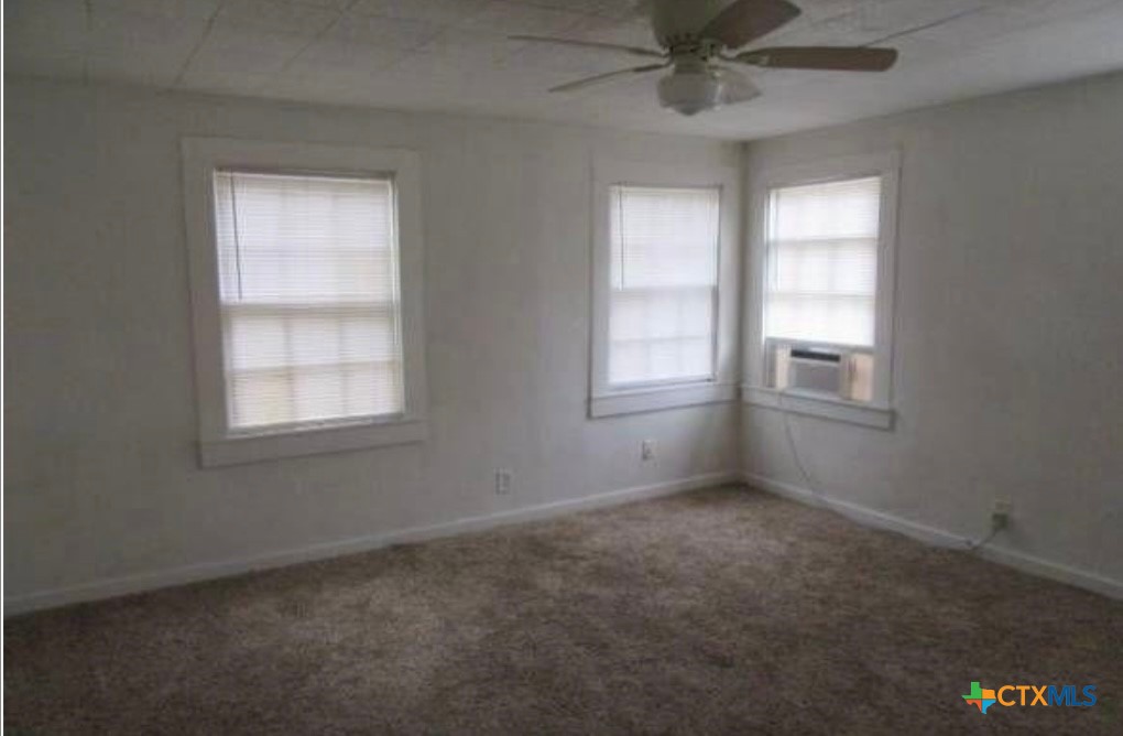 1310 & 1310 1/2 S 39th Street Property Photo 10