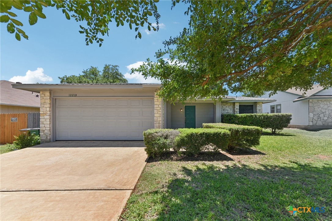 12219 Mosley Lane Property Photo 1