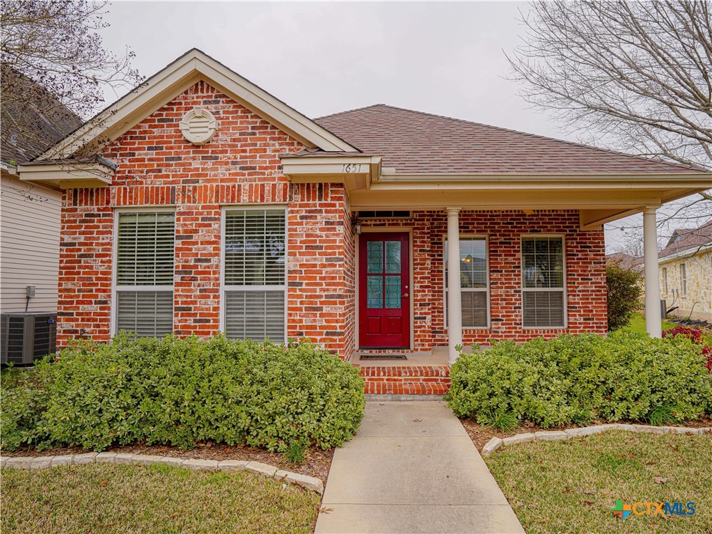 1651 Hanz Drive Property Photo 1