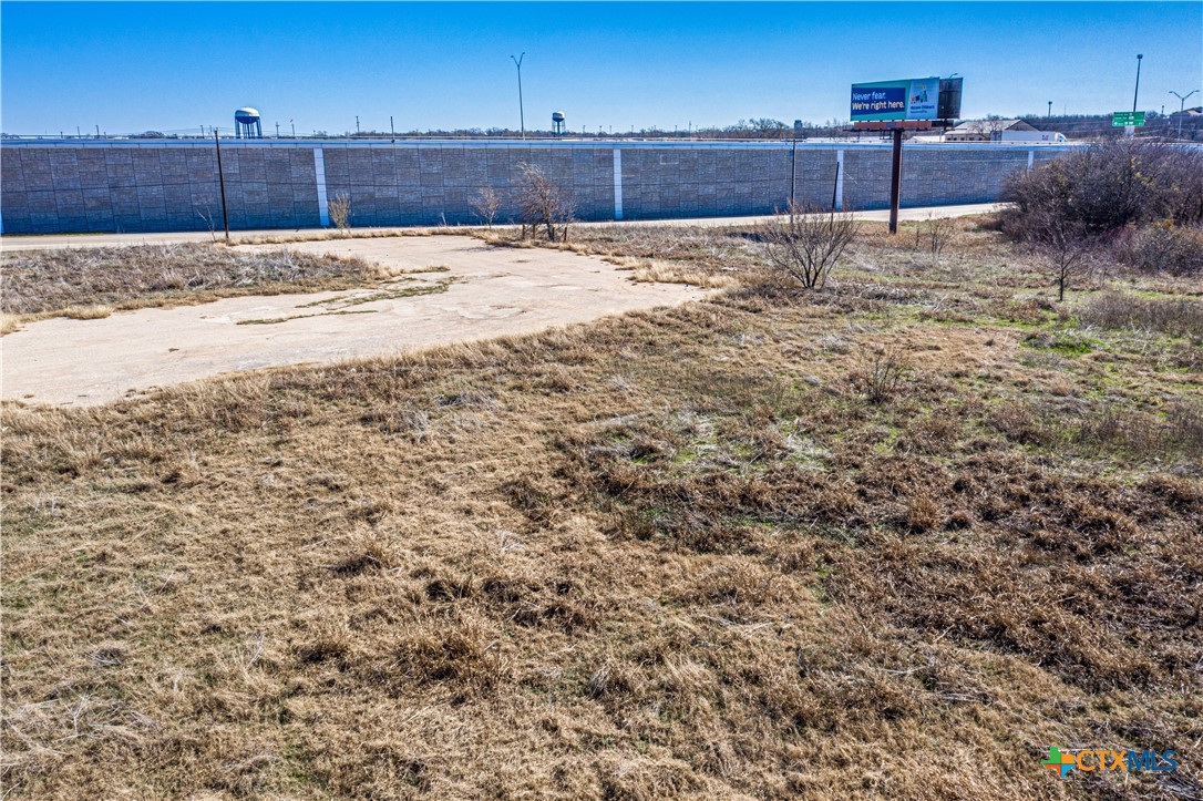 2100 N General Bruce Drive Property Photo 6