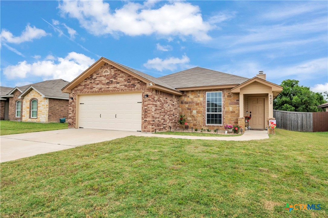 6402 Castle Gap Drive Property Photo 1