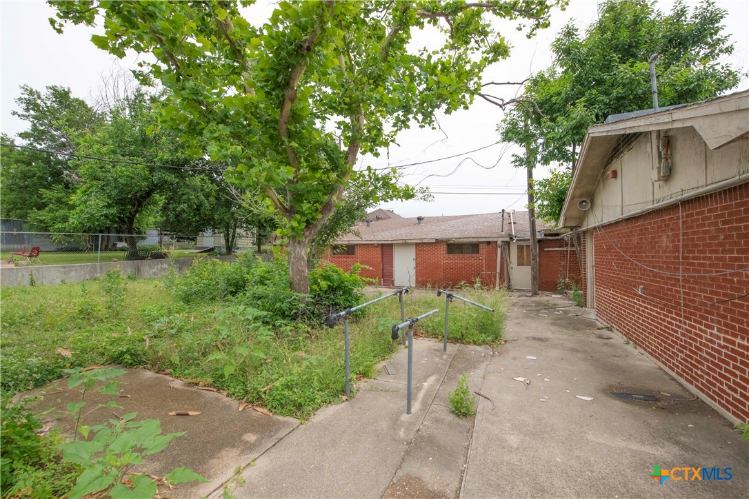 111 S 33rd Street Property Photo 6
