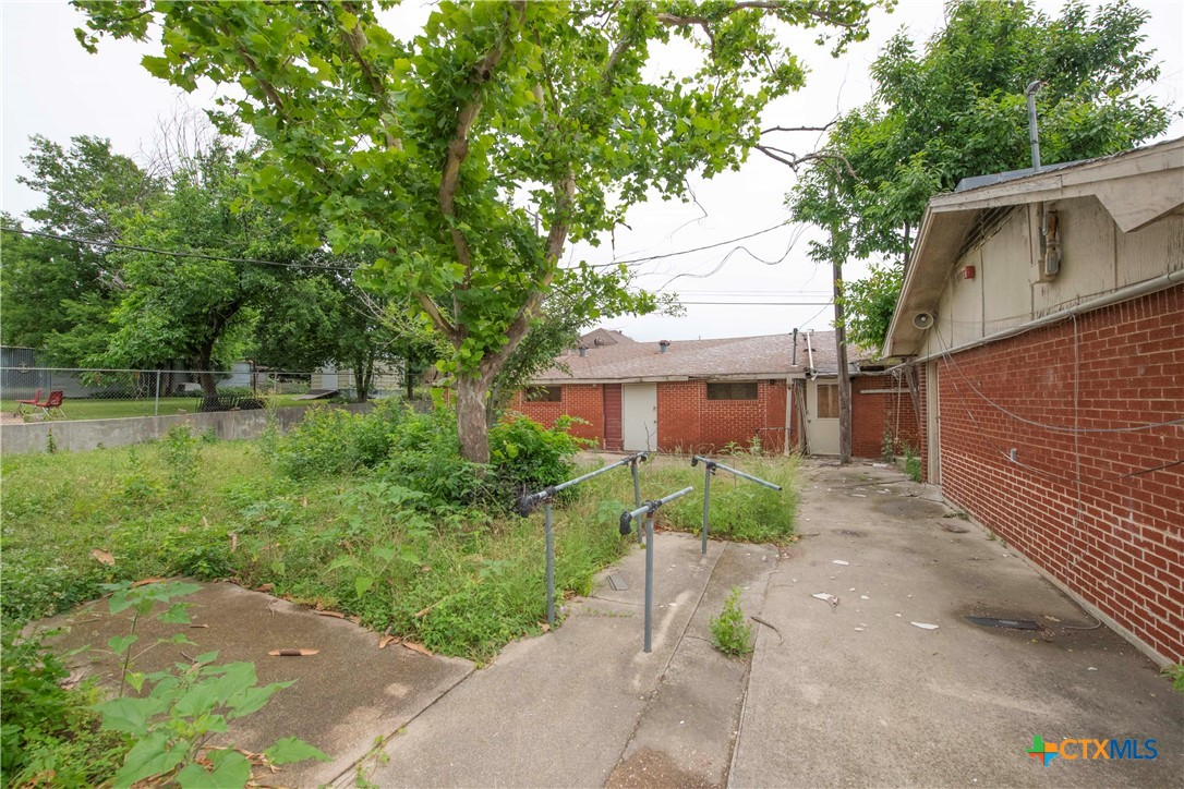 111 S 33rd Street Property Photo 7