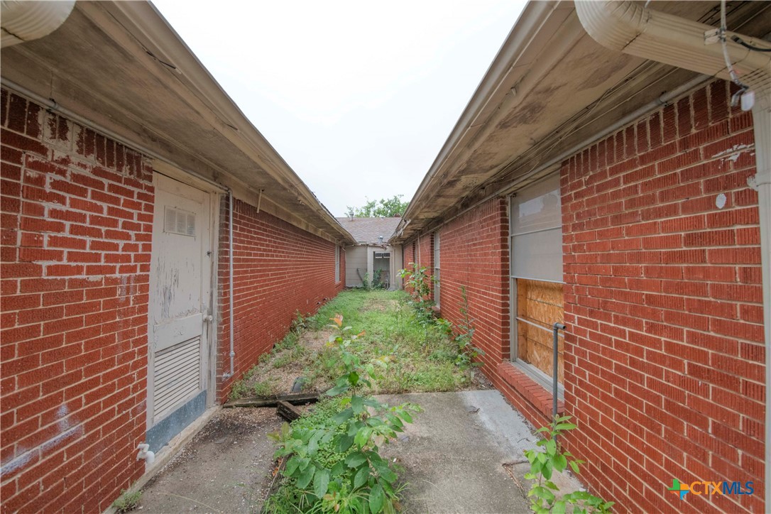 111 S 33rd Street Property Photo 8
