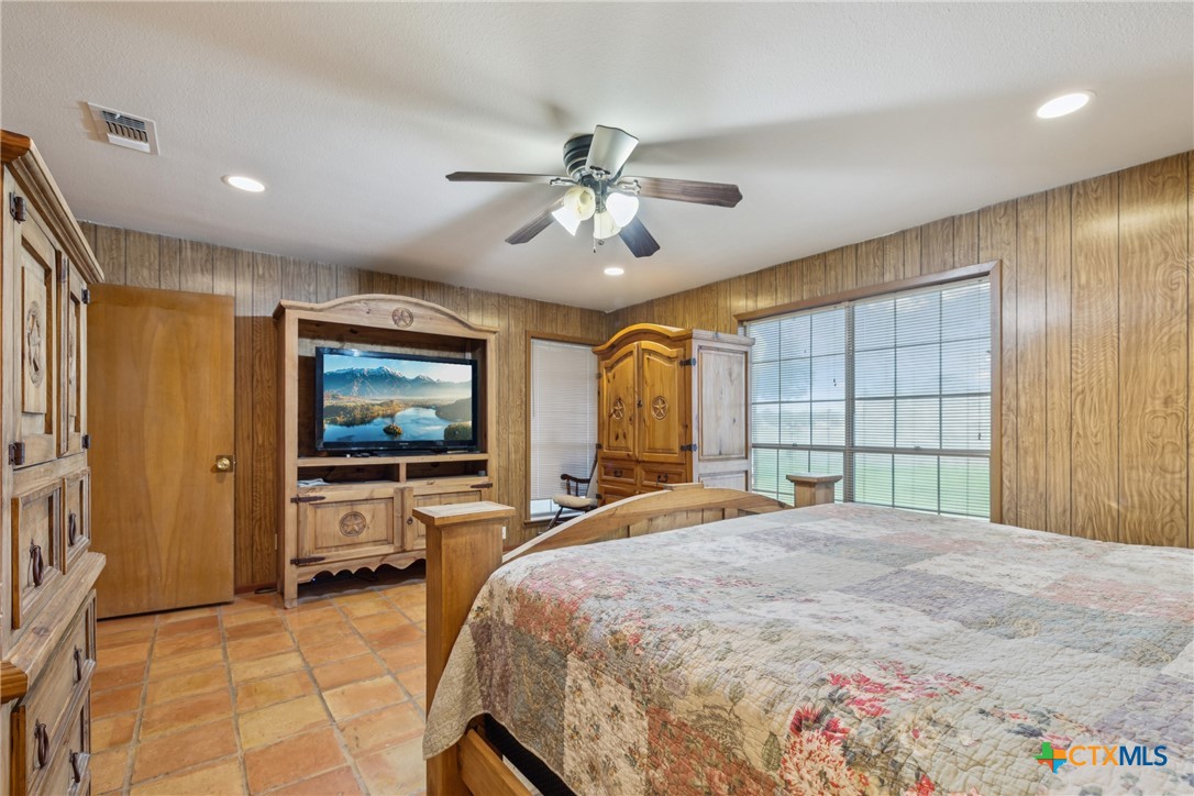 307 Us Highway 87 Property Photo 10